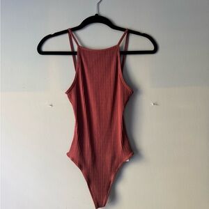 Wilfred Women’s Ribbed High Neck Bodysuit in Mauve Pink